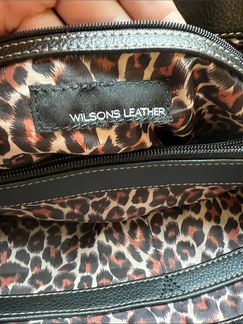 Wilsons Leather Black Pebbled Leather Shoulder Bag - Picture 4 of 4